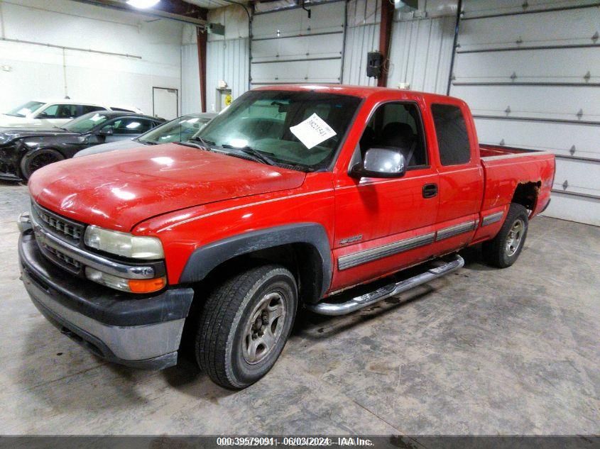 2002 Chevrolet Silverado 1500 Ls VIN: 2GCEK19T721252743 Lot: 39579091