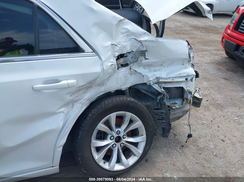 2015 Chrysler 300 Limited VIN: 2C3CCAAG6FH931813 Lot: 39579093