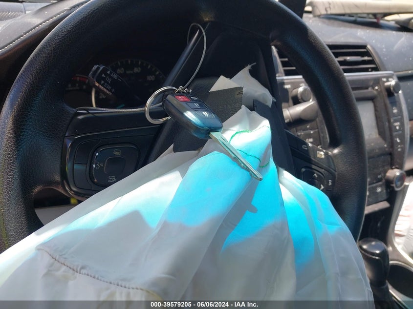 2015 Toyota Camry Le VIN: 4T4BF1FK9FR500909 Lot: 39579205