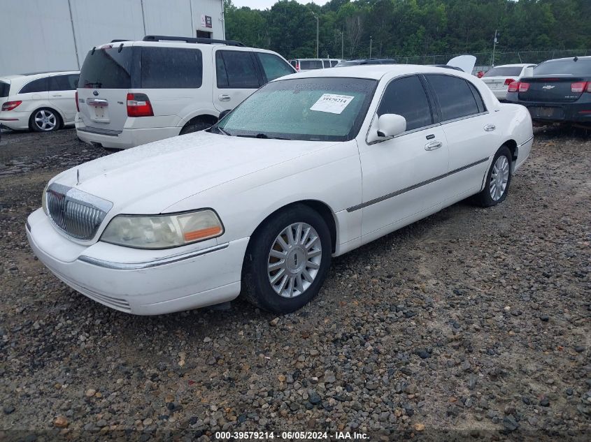 2004 Lincoln Town Car Signature VIN: 1LNHM81W84Y661920 Lot: 39579214