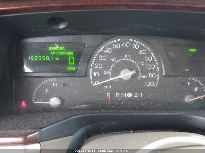 2004 Lincoln Town Car Signature VIN: 1LNHM81W84Y661920 Lot: 39579214