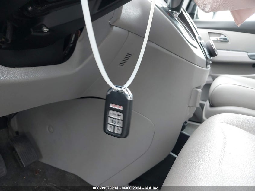 2014 Honda Odyssey Touring/Touring Elite VIN: 5FNRL5H91EB069819 Lot: 39579234