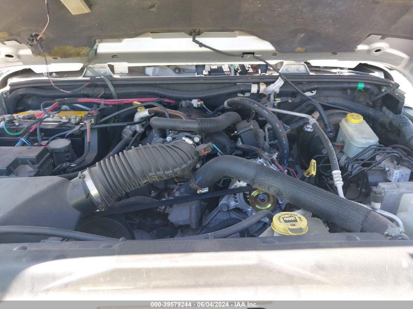 2007 Jeep Wrangler X VIN: 1J4FA241X7L112104 Lot: 39579244