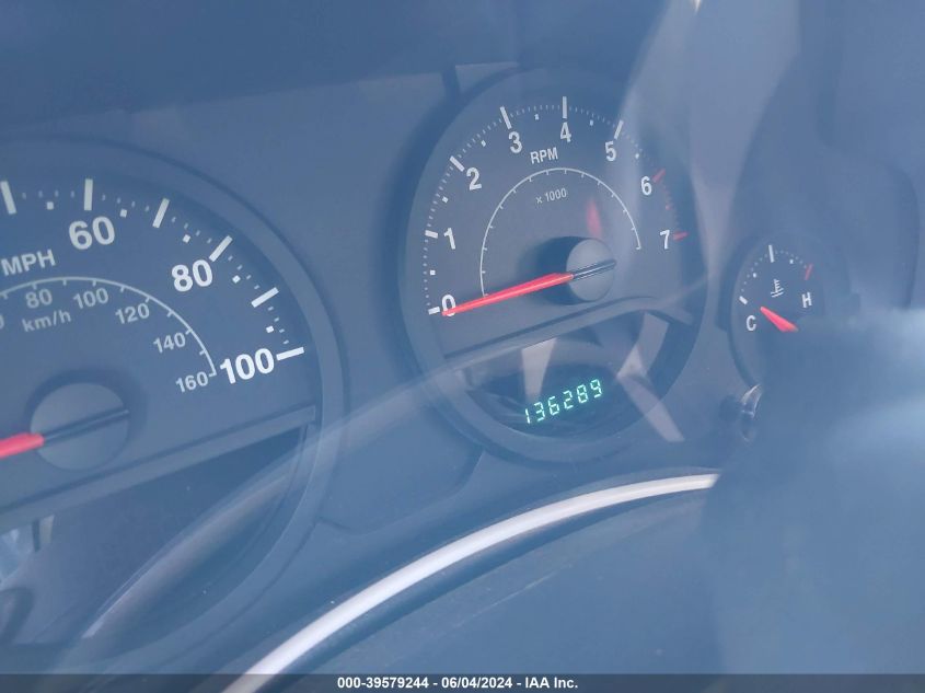 2007 Jeep Wrangler X VIN: 1J4FA241X7L112104 Lot: 39579244