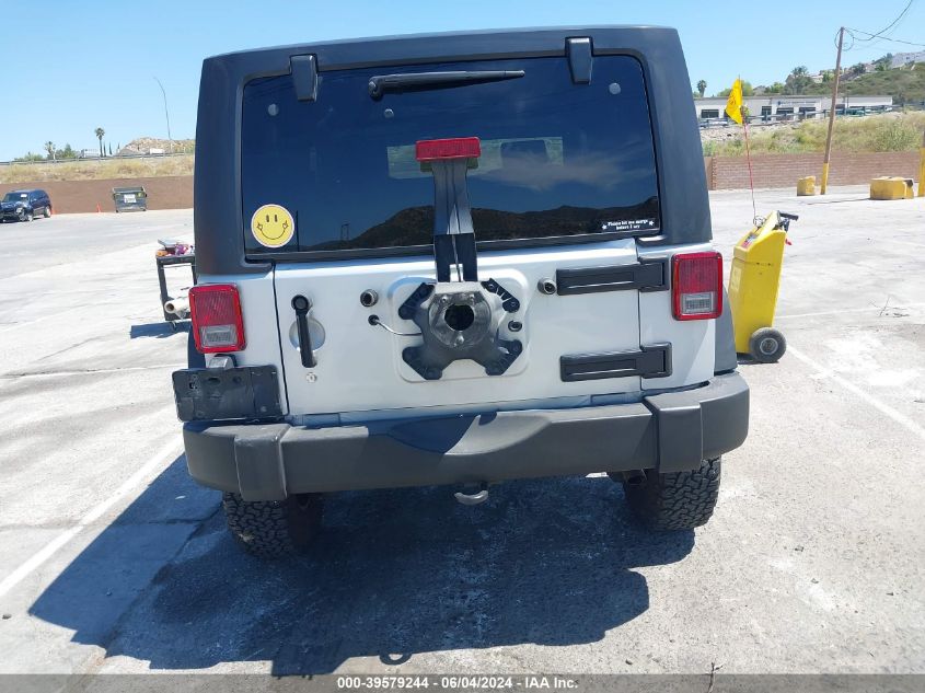 2007 Jeep Wrangler X VIN: 1J4FA241X7L112104 Lot: 39579244