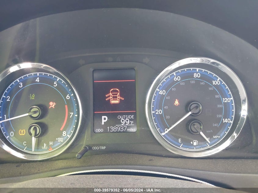 2017 Toyota Corolla Le VIN: 5YFBURHEXHP676829 Lot: 39579352