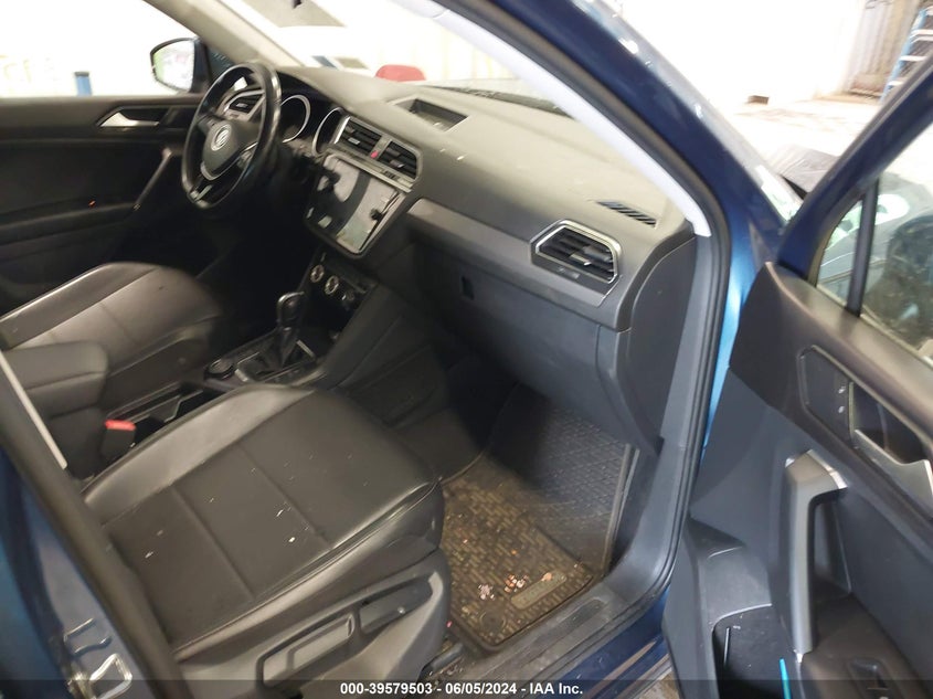 VIN 3VV2B7AX0JM013337 2018 VOLKSWAGEN TIGUAN 2.0T SE/2.0T SEL