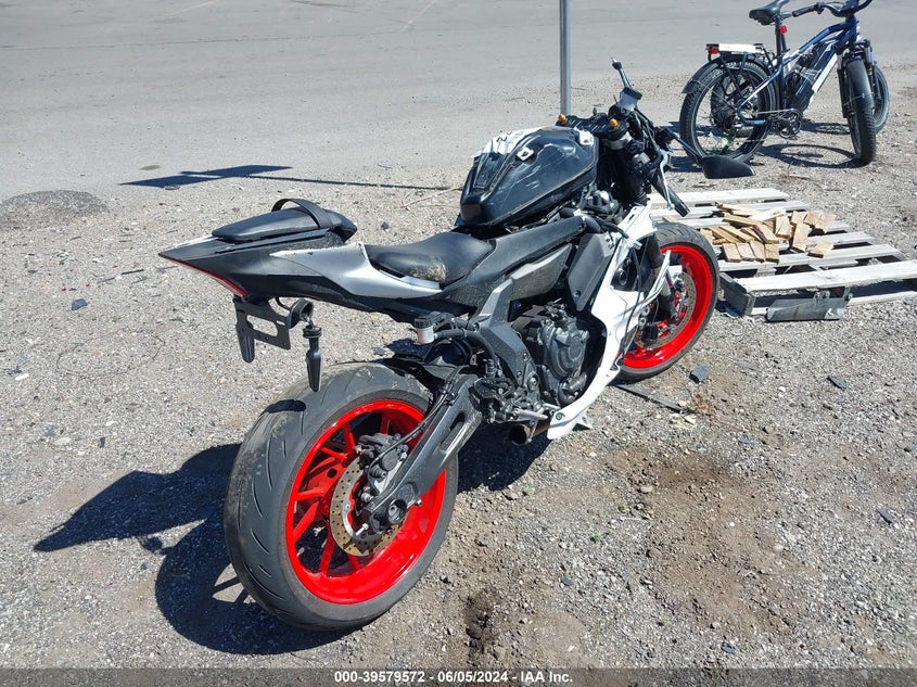 VIN JYARM38E7PA005486 2023 YAMAHA YZFR7
