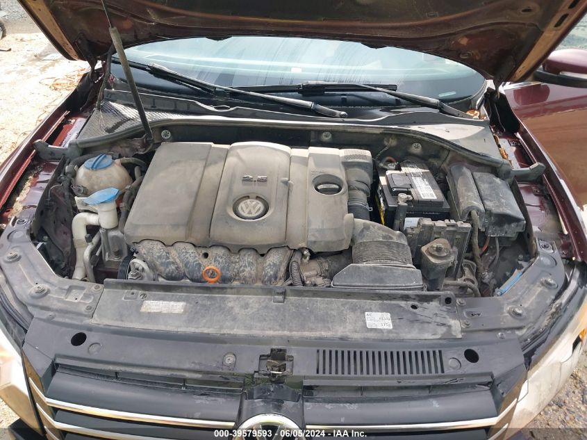 2013 Volkswagen Passat 2.5L Se VIN: 1VWBP7A33DC112704 Lot: 39579593