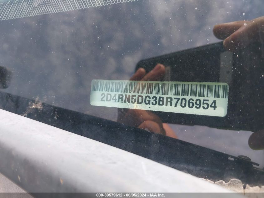 2011 Dodge Grand Caravan Crew VIN: 2D4RN5DG3BR706954 Lot: 39579612