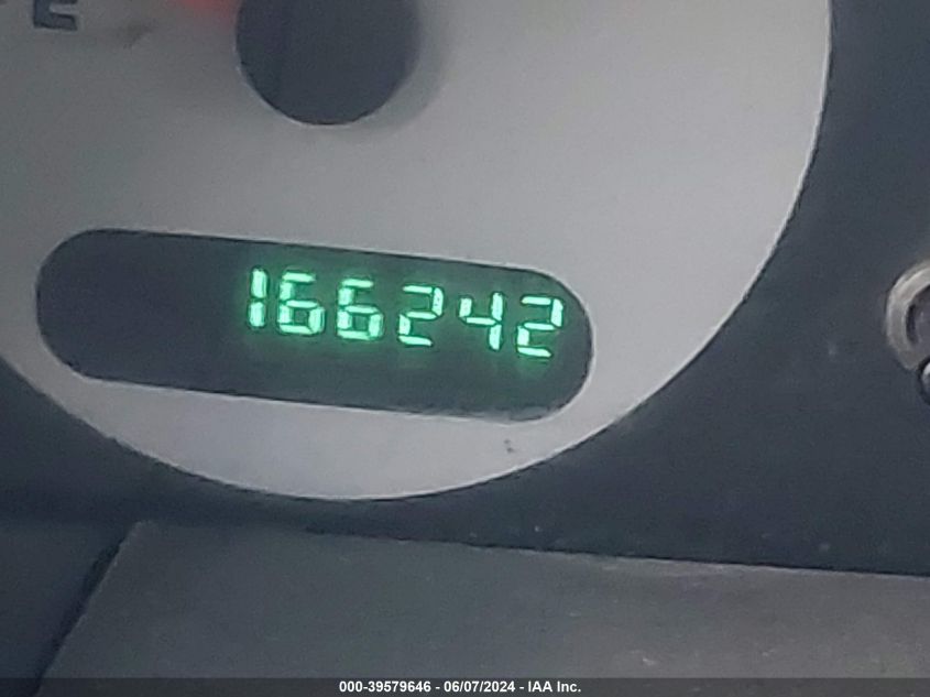 2003 Dodge Caravan Se VIN: 1D8GP25393B136176 Lot: 39579646