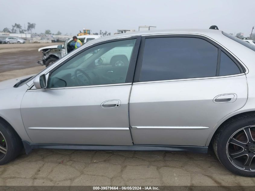 2001 Honda Accord 2.3 Lx VIN: JHMCG66501CO17667 Lot: 39579664