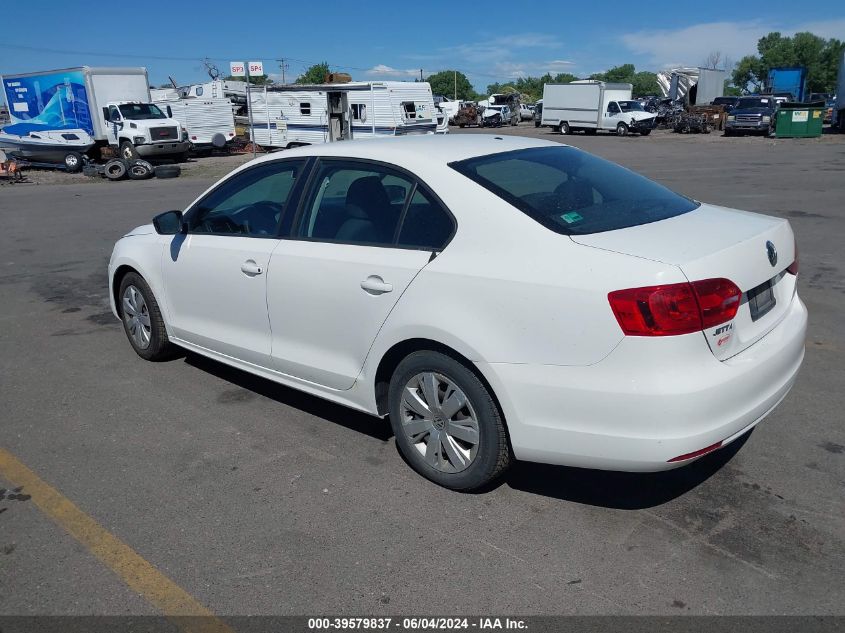 2012 Volkswagen Jetta 2.0L Base/2.0L S VIN: 3VW2K7AJ1CM393781 Lot: 39579837