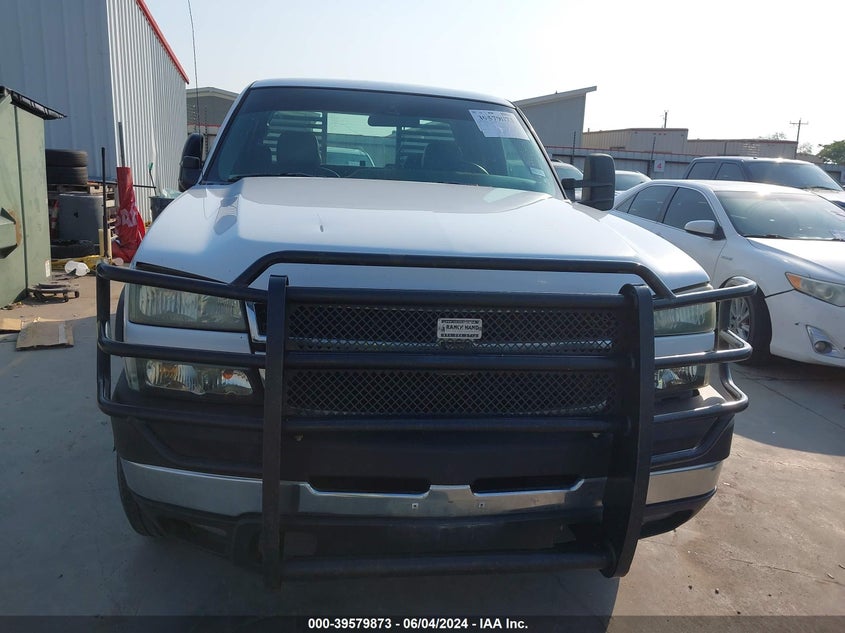2006 Chevrolet Silverado 2500Hd Work Truck VIN: 1GCHC29UX6E216705 Lot: 39579873