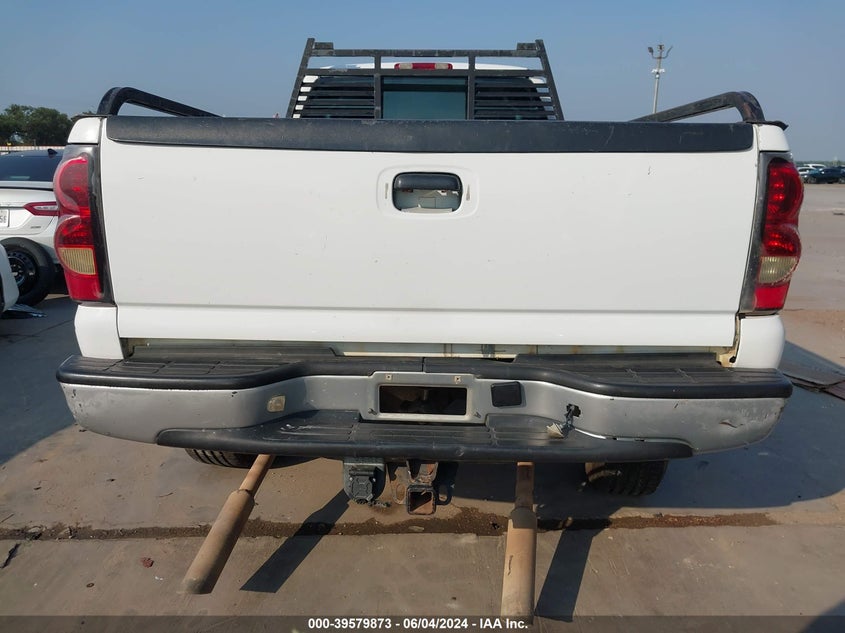 2006 Chevrolet Silverado 2500Hd Work Truck VIN: 1GCHC29UX6E216705 Lot: 39579873