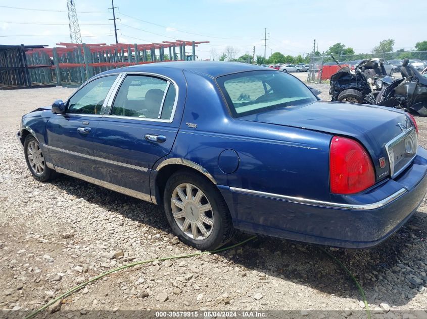 2009 Lincoln Town Car Signature Limited VIN: 2LNHM82V59X601199 Lot: 39579915