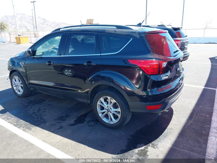 VIN 1FMCU9HD0KUC08237 2019 FORD ESCAPE SEL