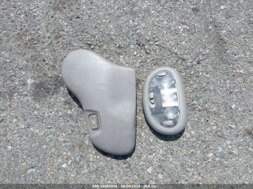 2004 Toyota Sequoia Sr5 V8 VIN: 5TDZT34A44S232204 Lot: 39580004