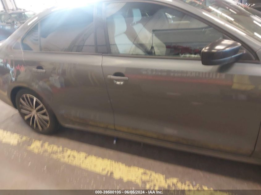 2016 Volkswagen Jetta 1.8T Sport VIN: 3VWD17AJ2GM272214 Lot: 39580105