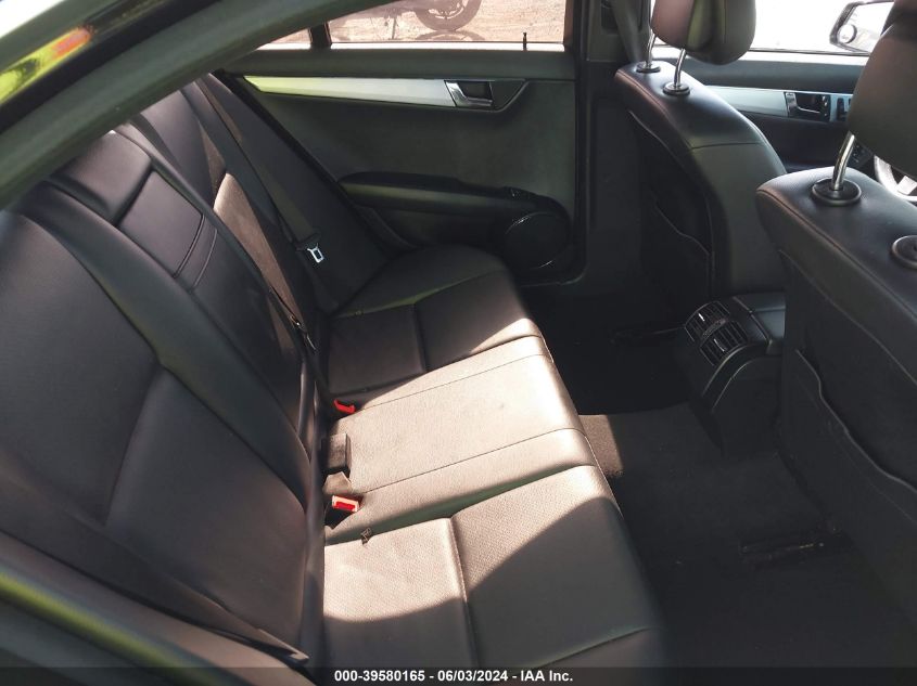 2011 Mercedes-Benz C 300 Luxury 4Matic/Sport 4Matic VIN: WDDGF8BB1BR156031 Lot: 39580165