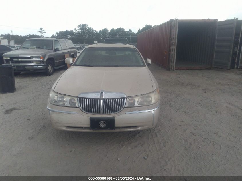 1999 Lincoln Town Car Cartier VIN: 1LNHM83W1XY692962 Lot: 39580168