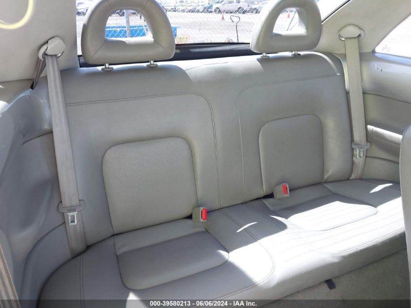 2000 Volkswagen New Beetle Gls VIN: 3VWCA21C2YM501637 Lot: 39580213