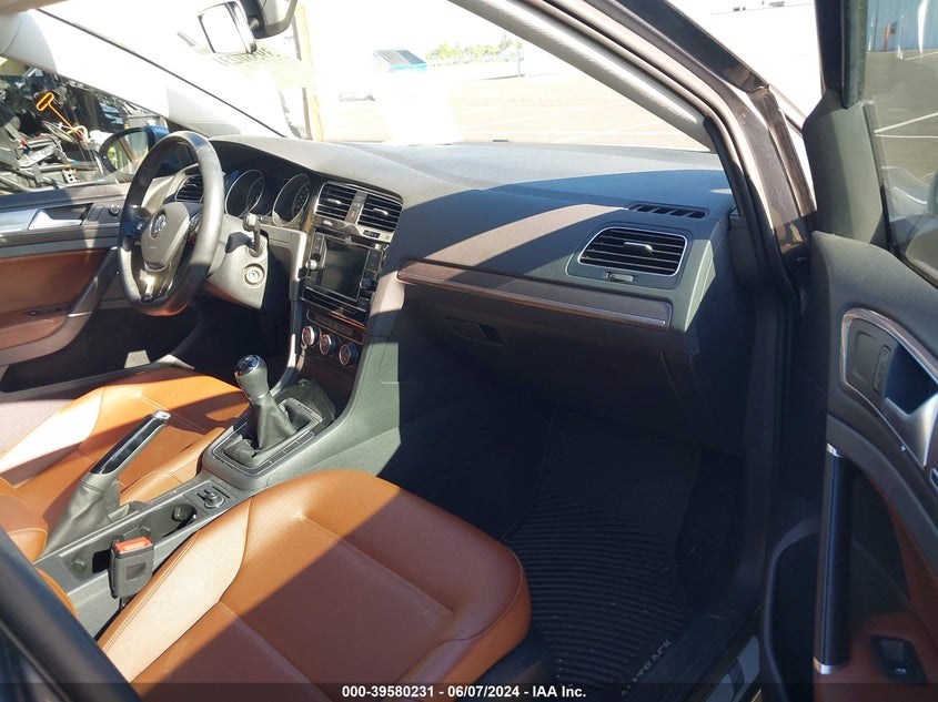 2019 VOLKSWAGEN GOLF ALLTRACK S/SE/SEL - 3VWM17AU8KM524387