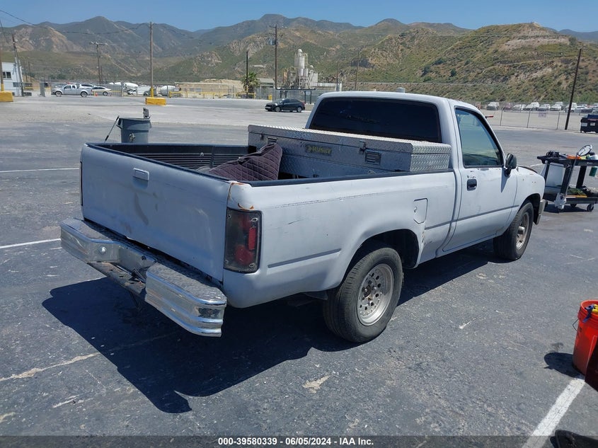 1993 Toyota Pickup 1/2 Ton Short Whlbase Stb VIN: 4TARN81A6PZ066942 Lot: 39580339