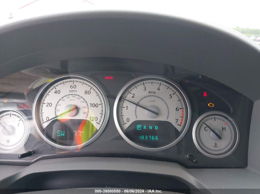 2010 Chrysler Town & Country Touring VIN: 2A4RR5D1XAR450639 Lot: 39580550