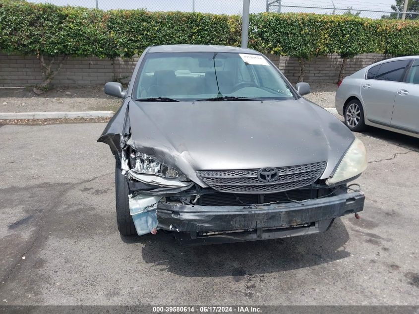 2004 Toyota Camry Le VIN: 4T1BE30K64U929990 Lot: 39580614