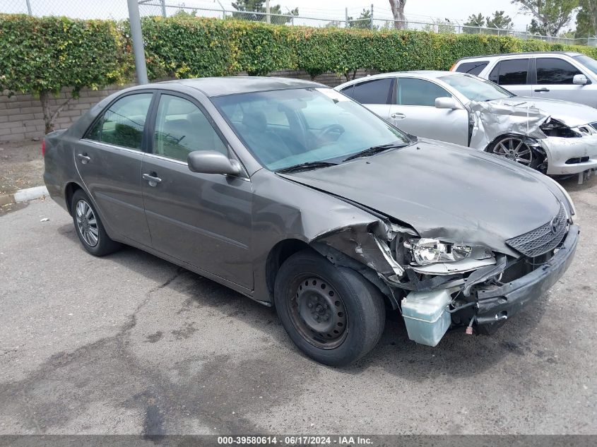 2004 Toyota Camry Le VIN: 4T1BE30K64U929990 Lot: 39580614