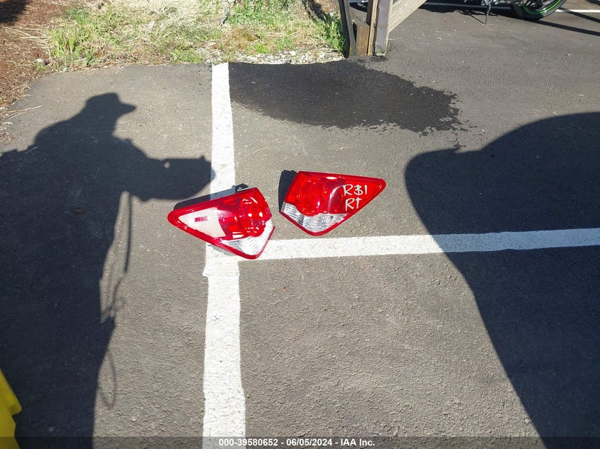 2016 CHEVROLET CRUZE LIMITED LT - 1G1PE5SB9G7161940