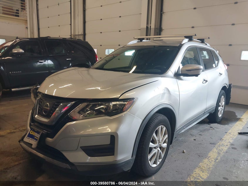 VIN KNMAT2MT7HP591409 2017 NISSAN ROGUE SV
