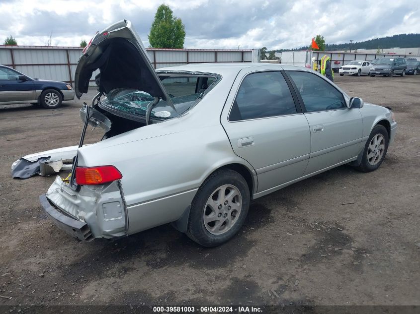 2000 Toyota Camry Le V6 VIN: JT2BF22K4Y0255630 Lot: 39581003