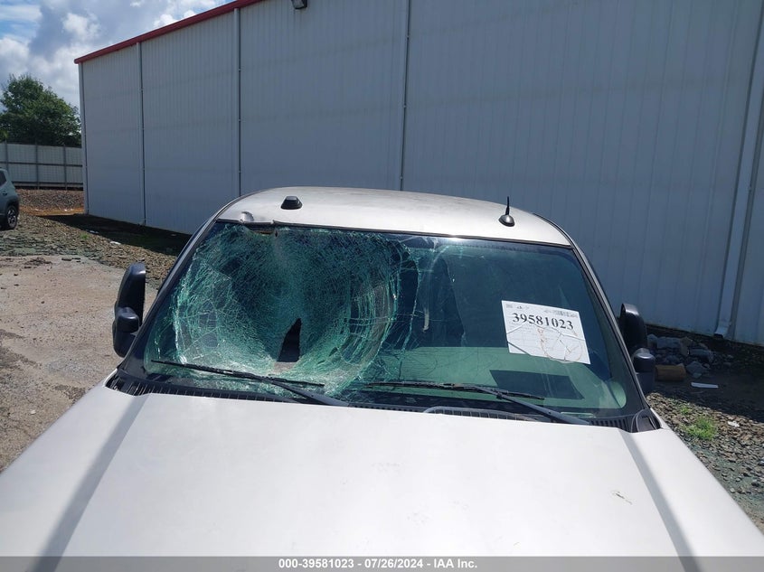 2004 Chevrolet Silverado 1500 Lt VIN: 2GCEC19T441226584 Lot: 39581023