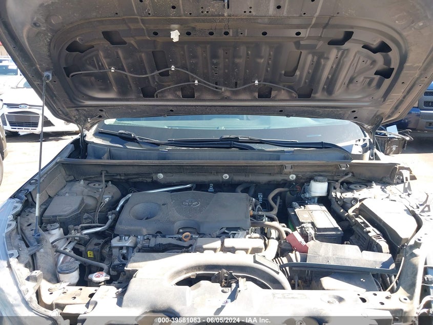 VIN 2T3H1RFV8KW057584 2019 TOYOTA RAV4 LE