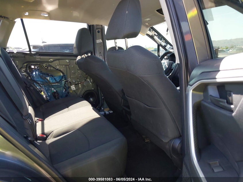VIN 2T3H1RFV8KW057584 2019 TOYOTA RAV4 LE