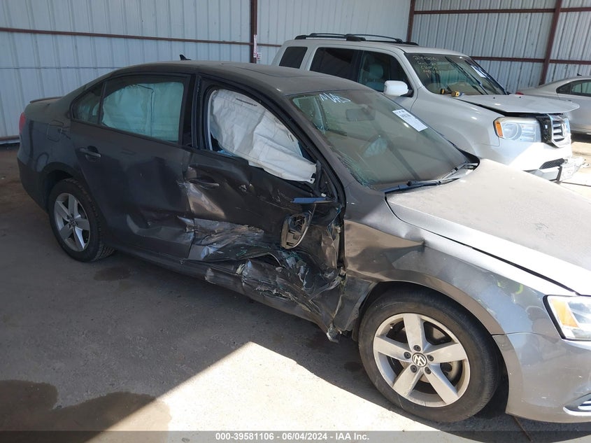 2011 Volkswagen Jetta 2.0L Tdi VIN: 3VWLL7AJ3BM121641 Lot: 39581106