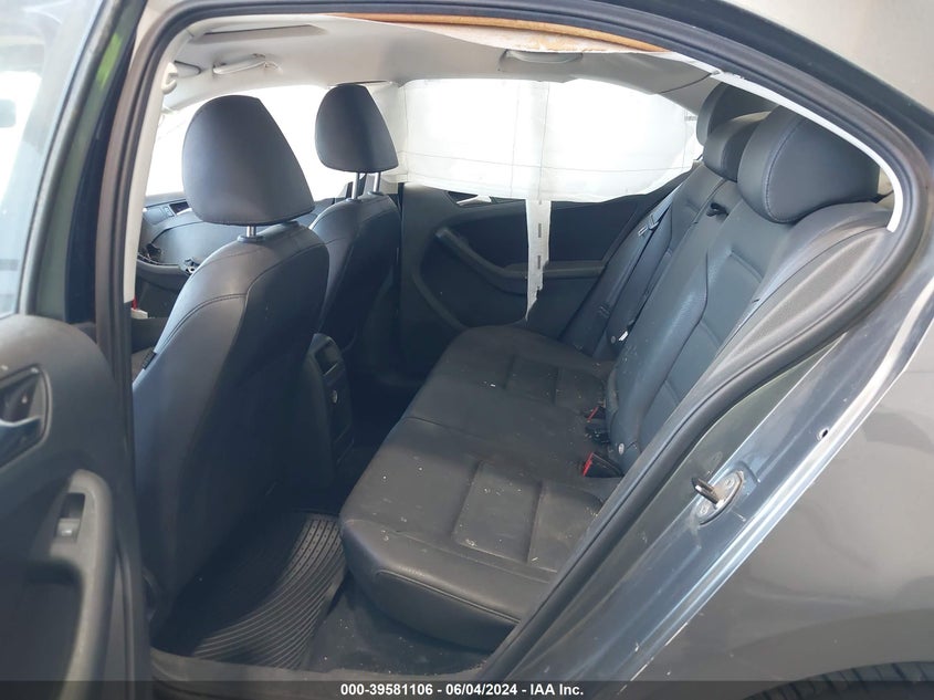 2011 Volkswagen Jetta 2.0L Tdi VIN: 3VWLL7AJ3BM121641 Lot: 39581106