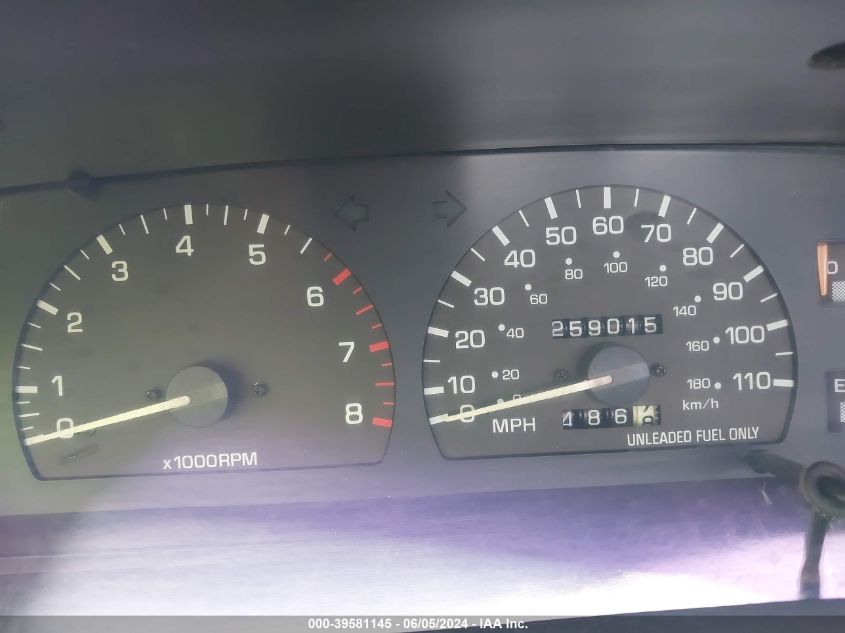 1992 Toyota Pickup 1/2 Ton Sht Wheelbase Dlx VIN: JT4RN01PXN0033986 Lot: 39581145