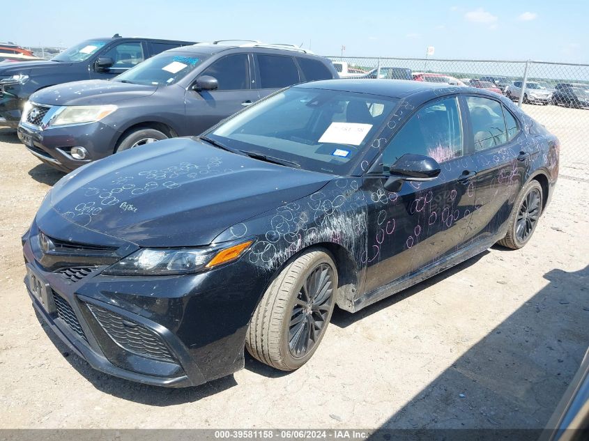 2022 Toyota Camry Se Nightshade Edition VIN: 4T1G11AK2NU035992 Lot: 39581158