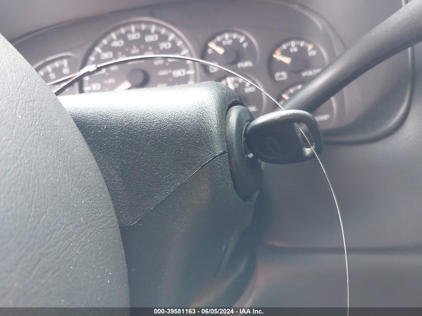 2002 Chevrolet Silverado 1500 Ls VIN: 2GCEK19V221156343 Lot: 39581163