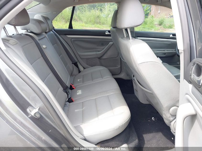 2007 Volkswagen Jetta Wolfsburg Edition VIN: 3VWEF71K57M057067 Lot: 39581188