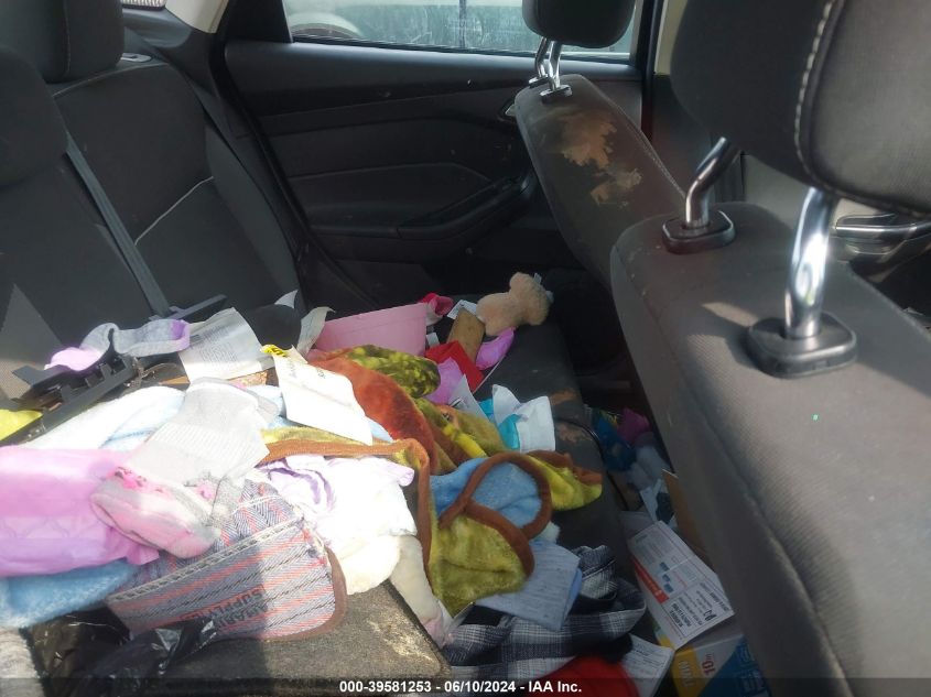 2012 Ford Focus Se VIN: 1FAHP3F29CL307152 Lot: 39581253