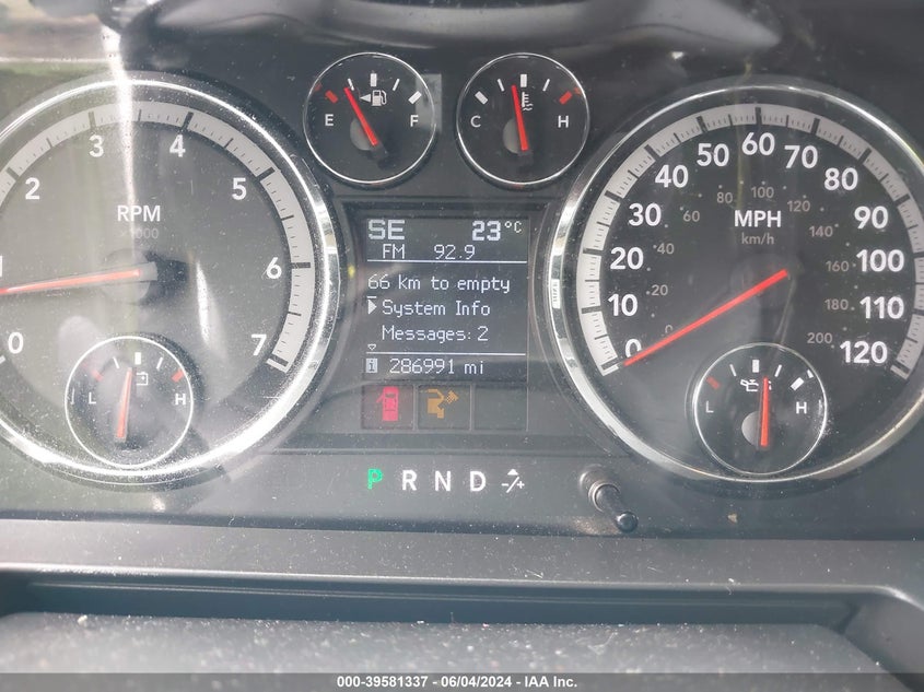 2009 Dodge Ram 1500 Slt/Sport/Trx VIN: 1D3HB13T39S725254 Lot: 39581337