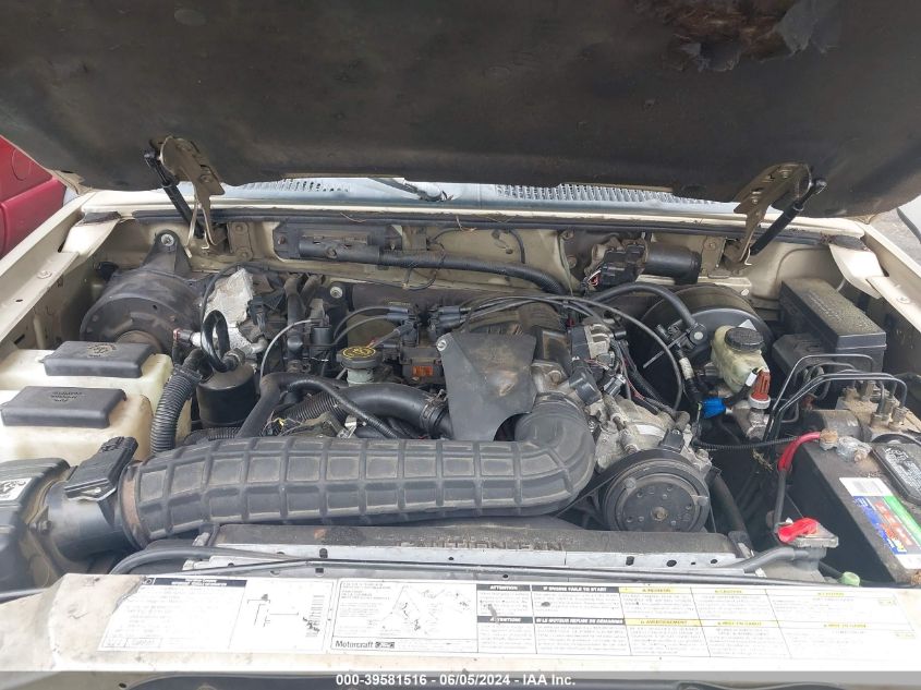 2000 Ford Explorer Xls VIN: 1FMDU62X4YZA69201 Lot: 39581516