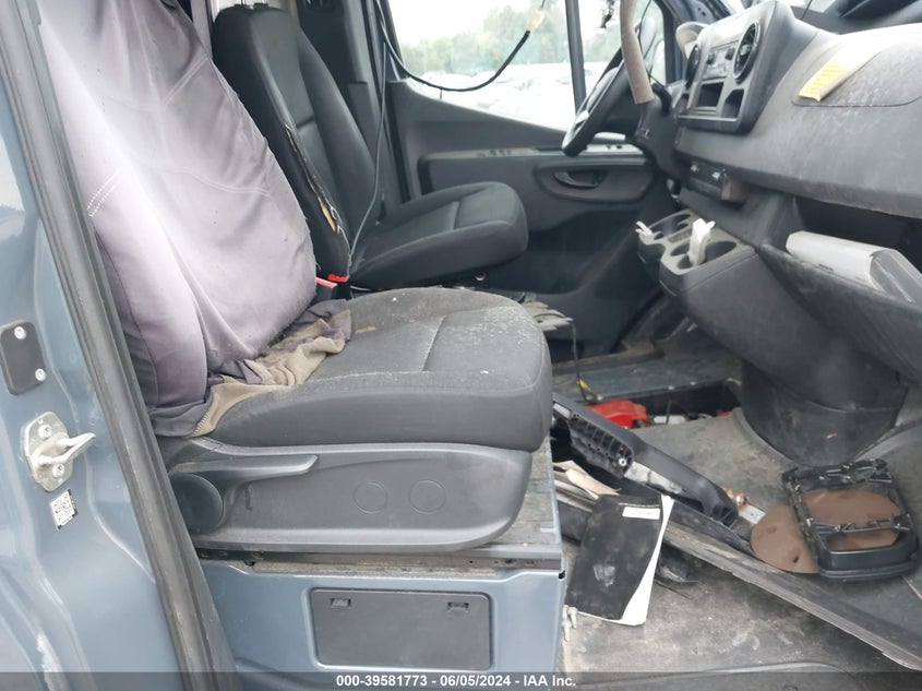 2019 Mercedes-Benz Sprinter 2500 High Roof V6 VIN: WD4PF1CD8KP125281 Lot: 39581773