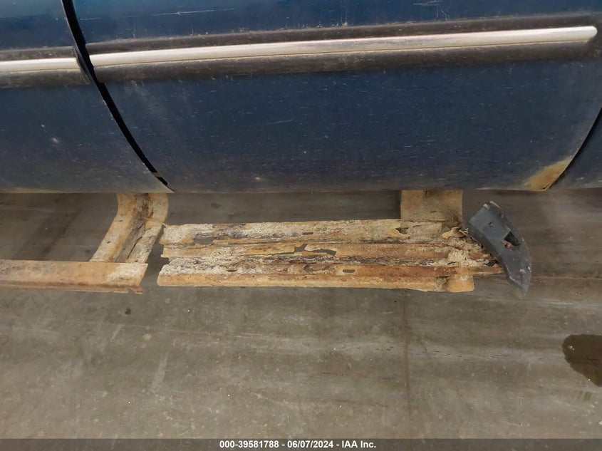 2000 Ford F-250 Lariat/Xl/Xlt VIN: 1FTNX21S7YEE20639 Lot: 39581788