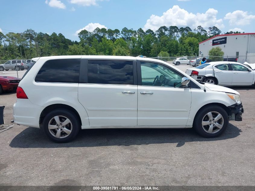 2010 Volkswagen Routan Se VIN: 2V4RW3D19AR324829 Lot: 39581791