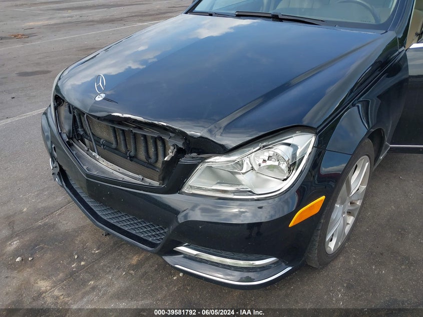 2014 Mercedes-Benz C 300 Luxury 4Matic/Sport 4Matic VIN: WDDGF8AB7EG188533 Lot: 39581792